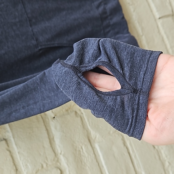 🩷5/$25 bundle GapFit long sleeve hooded top - Picture 4 of 6